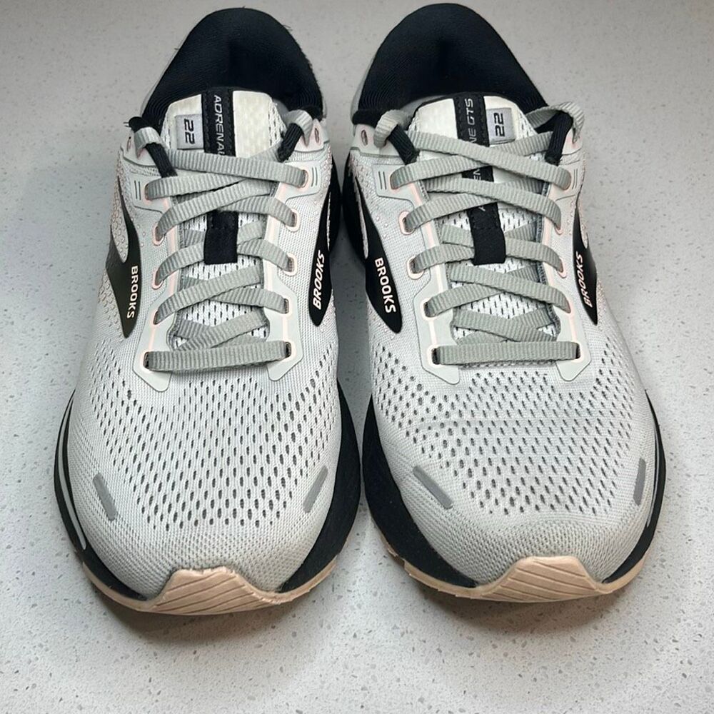 Brooks Adrenaline GTS 22 Womens 9 B Gray Rose Black Running Shoes 1203531B035 - Picture 2 of 8